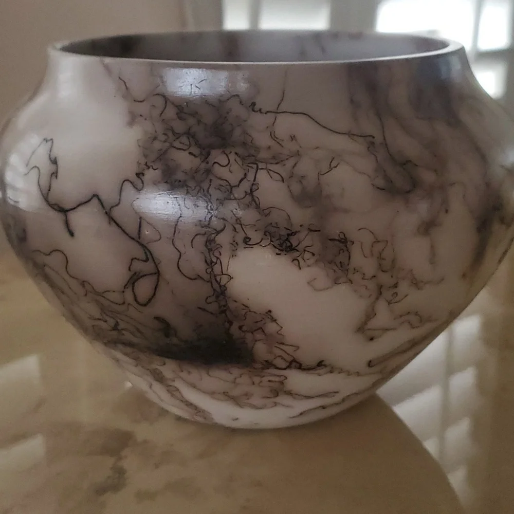 Authentic Navajo Horsehair Vase nwot